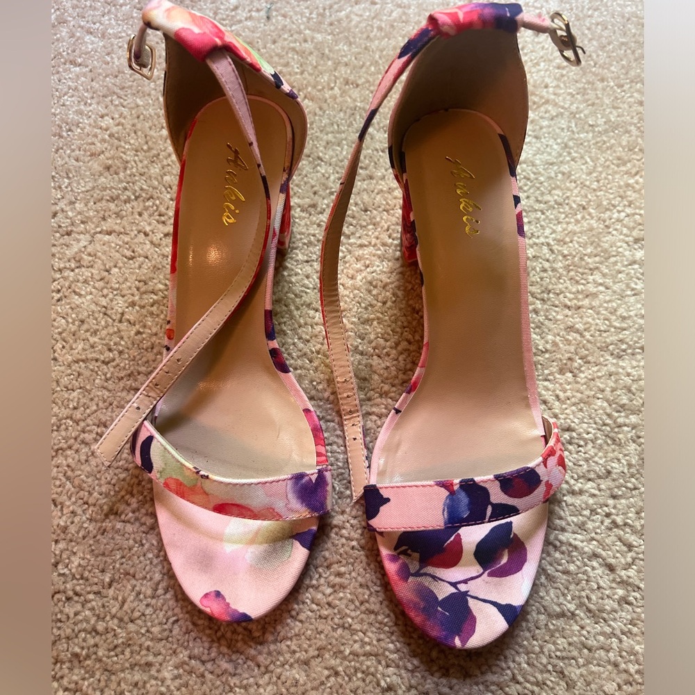Women’s Floral Heel